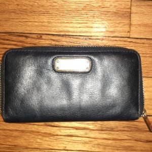 Marc Jacobs wallet black w/gold